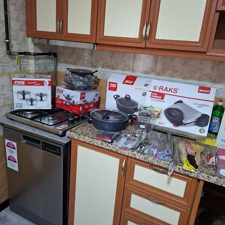 1ege Ueniversitesi Ve Hastanesine Cok Yakin Aileye