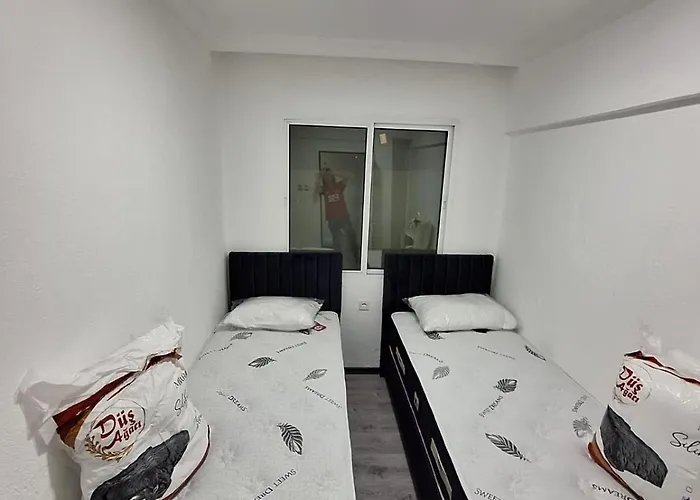 1ege Ueniversitesi Ve Hastanesine Cok Yakin Aileye Izmir