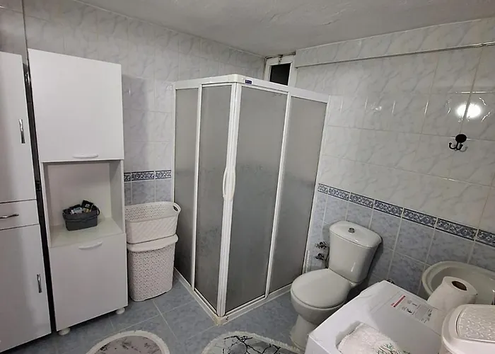 1ege Ueniversitesi Ve Hastanesine Cok Yakin Aileye Apartment *