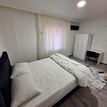 Apartment 1ege Ueniversitesi Ve Hastanesine Cok Yakin Aileye Izmir