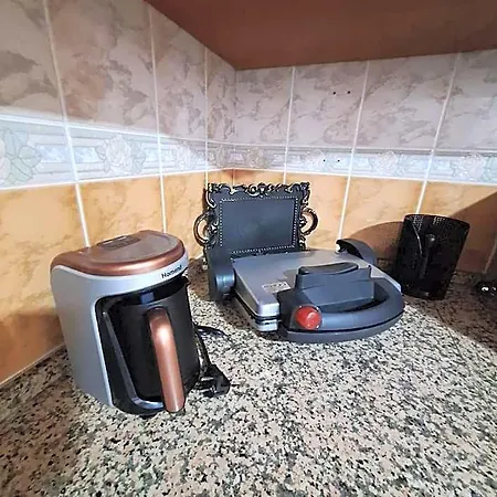 1ege Ueniversitesi Ve Hastanesine Cok Yakin Aileye