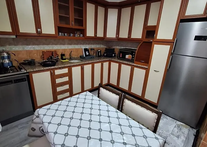 1ege üniversitesi Ve Hastanesine çok Yakın Aileye Appartement İzmir