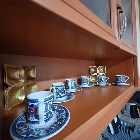 1ege Ueniversitesi Ve Hastanesine Cok Yakin Aileye Appartamento